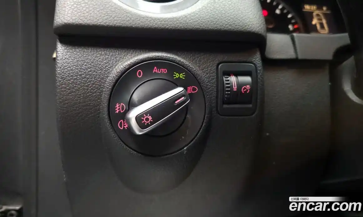 Volkswagen Tiguan 2014 2.0 гидро в Москве № 862450, фото 16