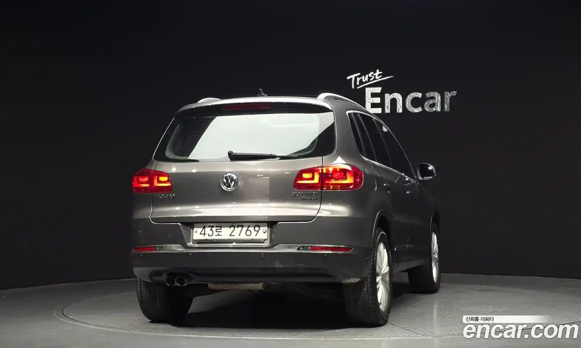 Volkswagen Tiguan 2014 2.0 гидро в Москве № 862450, фото 4