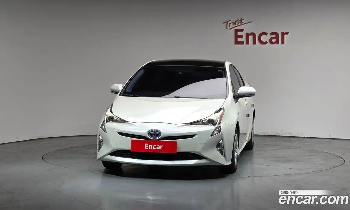 Toyota Prius 2017 1.8 гидро в Москве № 863007, фото 3