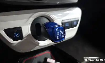 Toyota Prius 2017 1.8 гидро в Москве № 863007, миниатюра 9