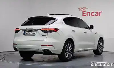 Maserati Levante 2022 2.0 гидро в Москве № 863365, миниатюра 2