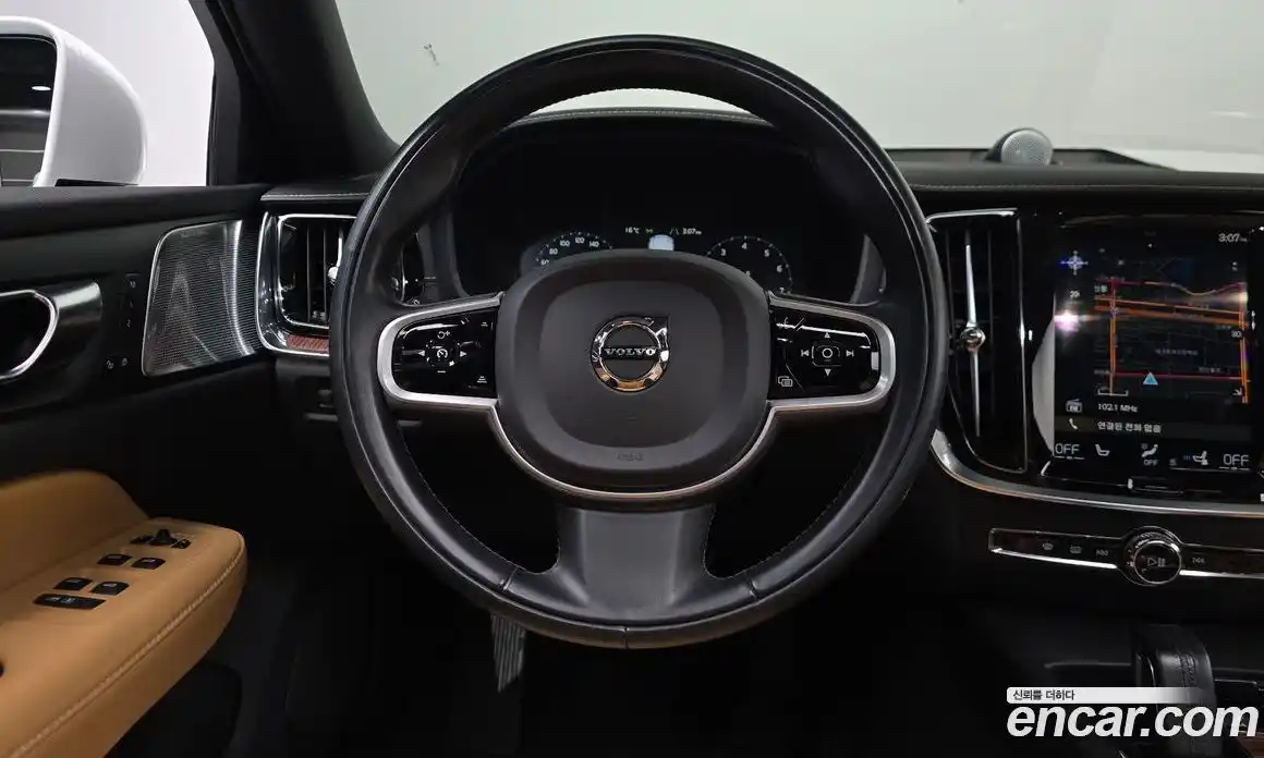 Volvo V60 2021 2.0 гидро в Москве № 894291, фото 13
