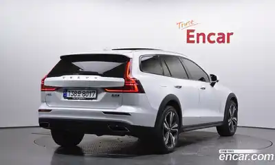 Volvo V60 2021 2.0 гидро в Москве № 894291, миниатюра 2
