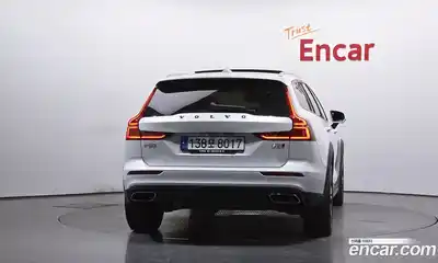 Volvo V60 2021 2.0 гидро в Москве № 894291, миниатюра 4