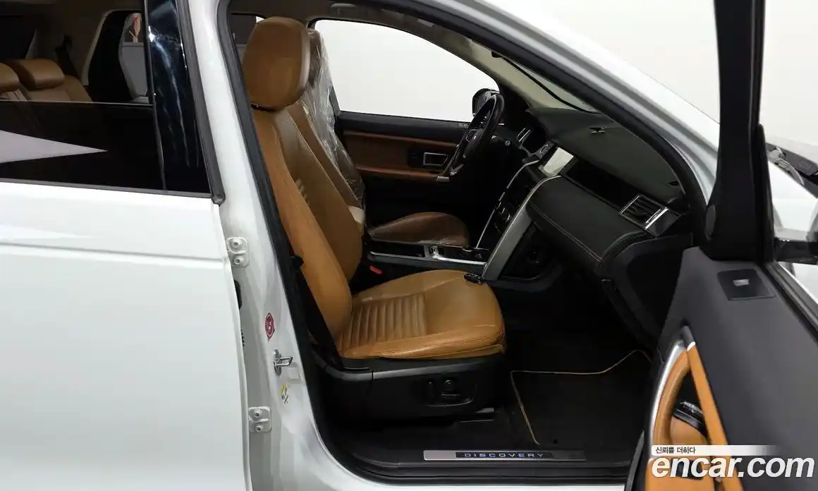 Land Rover Discovery Sport 2018 2.0 гидро в Москве № 894629, фото 11