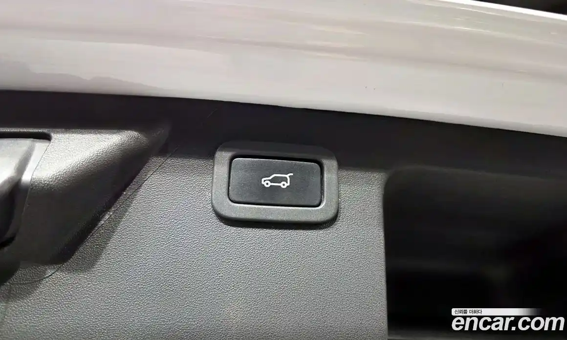 Land Rover Discovery Sport 2018 2.0 гидро в Москве № 894629, фото 20