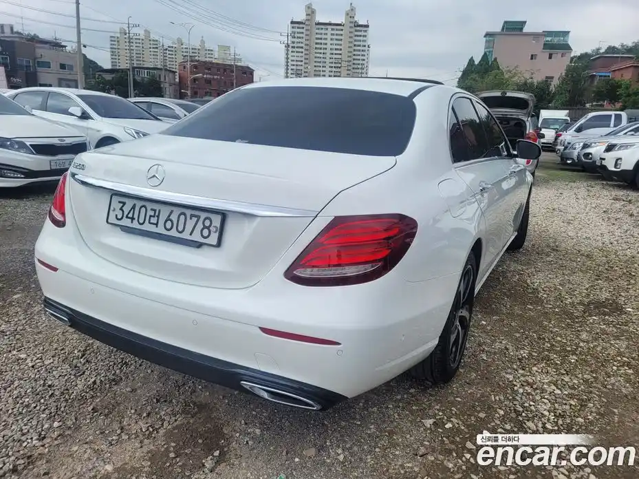 Mercedes-Benz E-Class 2020 2.0 гидро, фото 4