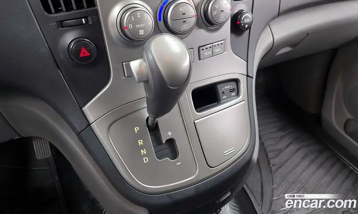 Hyundai Starex 2014 2.5 Автомат в Москве № 971898, фото 9