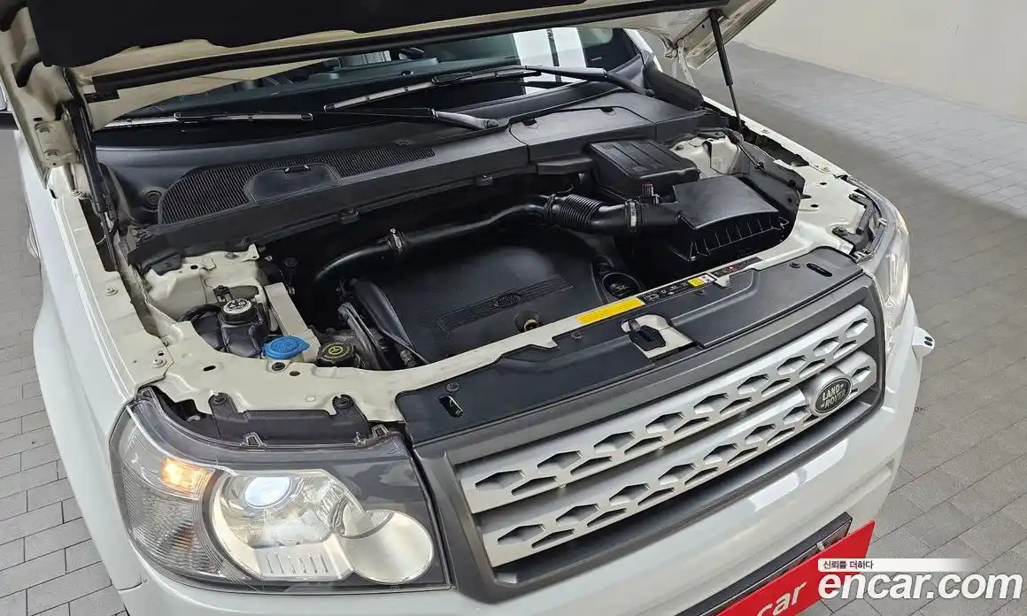Land Rover Freelander 2011 2.2 гидро в Москве № 975639, фото 6