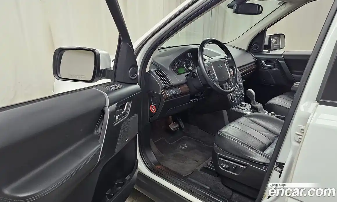 Land Rover Freelander 2011 2.2 гидро в Москве № 975639, фото 10