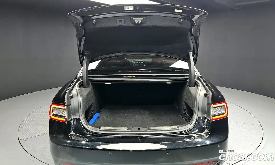 Lincoln Continental 2017 3.0 гидро в Москве № 988313, фото 20