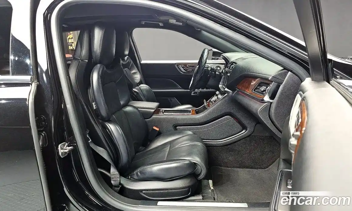 Lincoln Continental 2017 3.0 гидро в Москве № 988313, фото 10