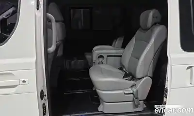 Hyundai Starex 2018 2.5 Автомат в Москве № 1002006, миниатюра 11