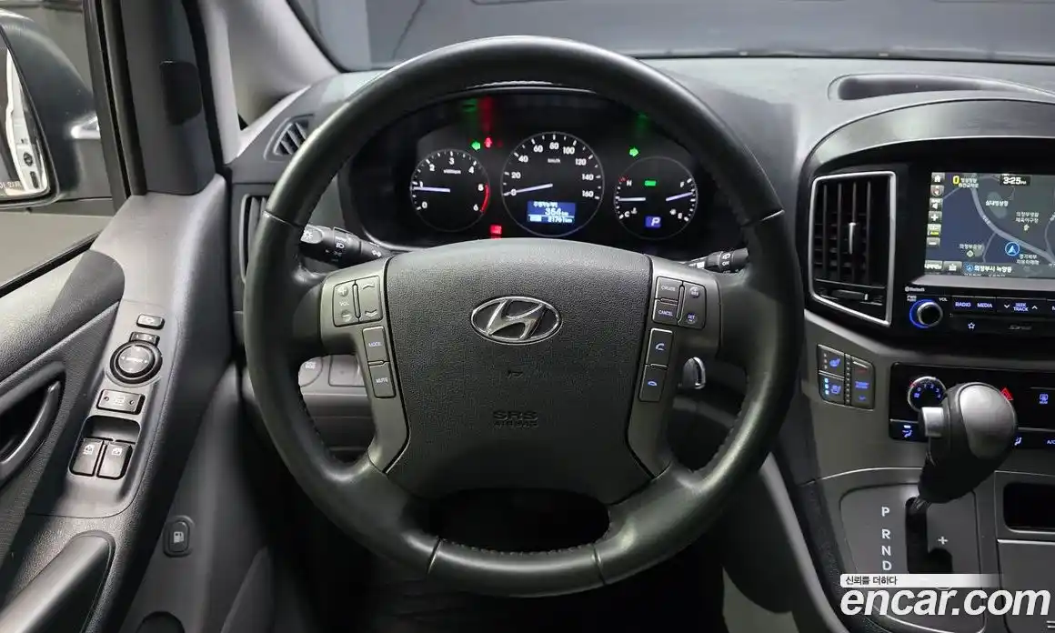 Hyundai Starex 2018 2.5 Автомат в Москве № 1002006, фото 13