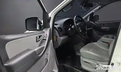 Hyundai Starex 2018 2.5 Автомат в Москве № 1002006, миниатюра 10