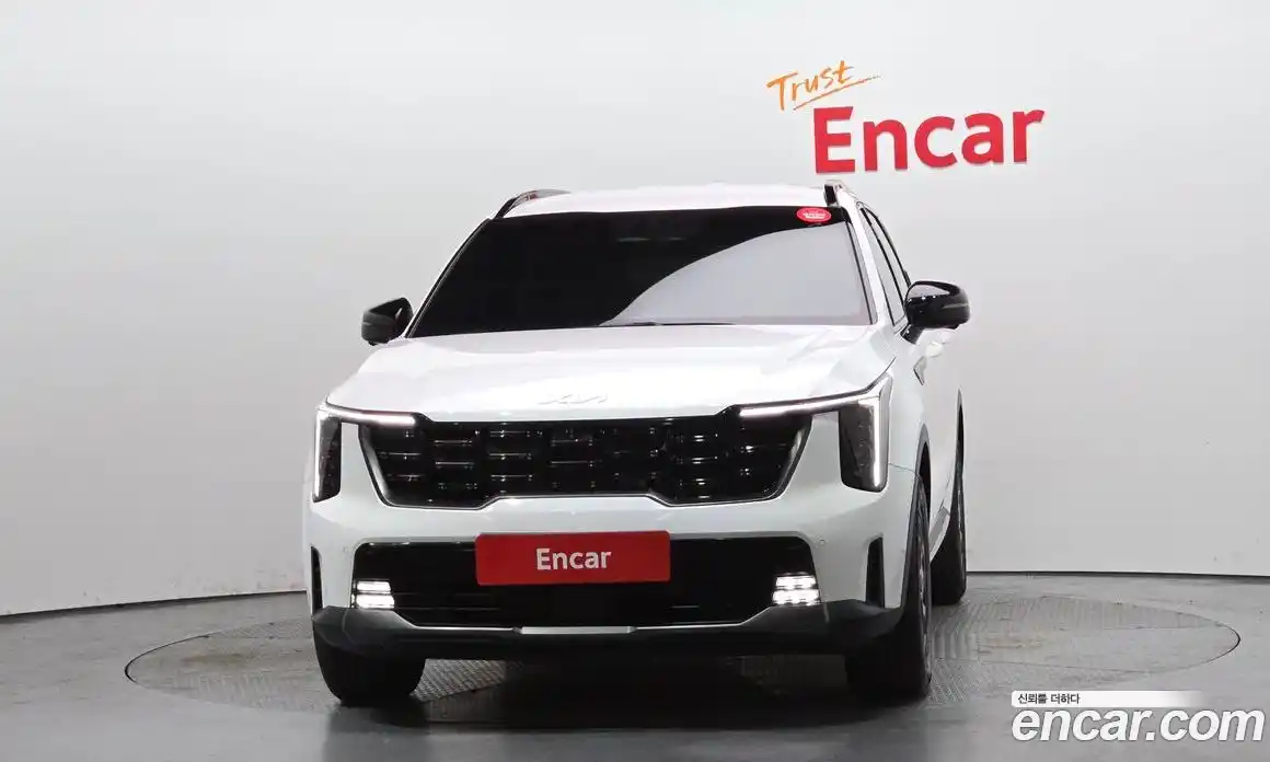 Kia Sorento 2023 1.6 Автомат в Москве № 1002964, фото 3