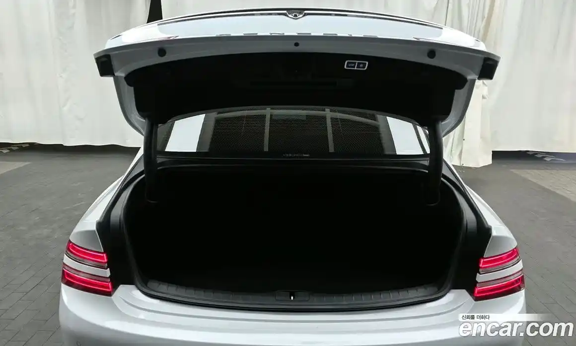 Genesis G80 2023 2.5 Автомат в Москве № 1009860, фото 20