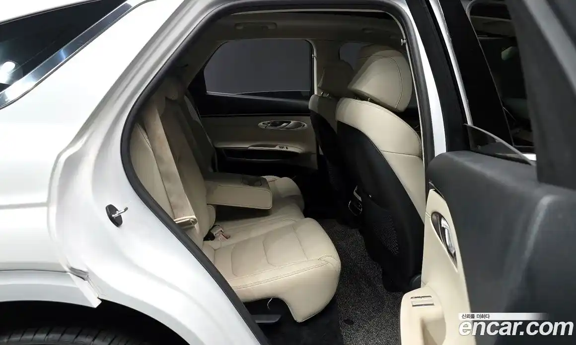 Genesis GV70 2021 2.5 Автомат в Москве № 1010173, фото 11