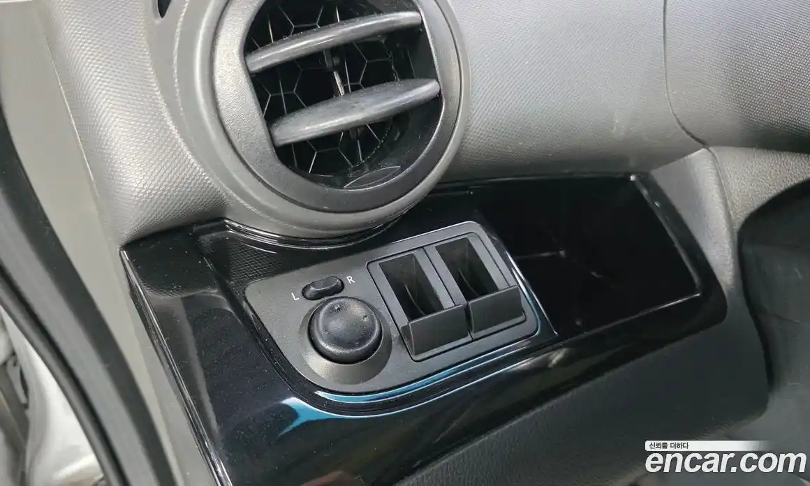 Chevrolet Spark 2012 1.0 Механическая в Москве № 1012472, фото 13