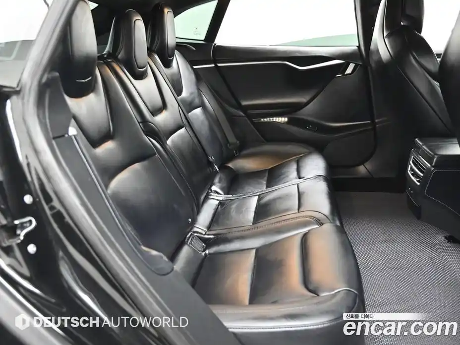 Tesla Model S 2017 гидро в Москве № 1014356, фото 12