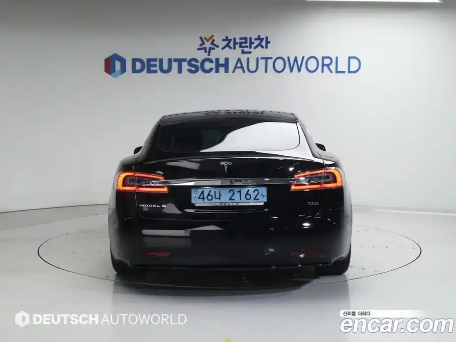 Tesla Model S 2017 гидро в Москве № 1014356, фото 4