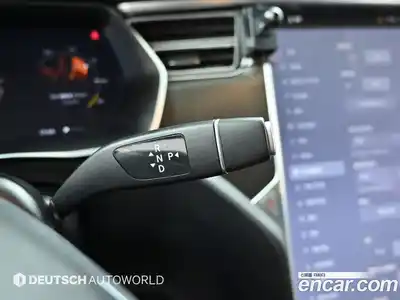 Tesla Model S 2017 гидро в Москве № 1014356, миниатюра 9