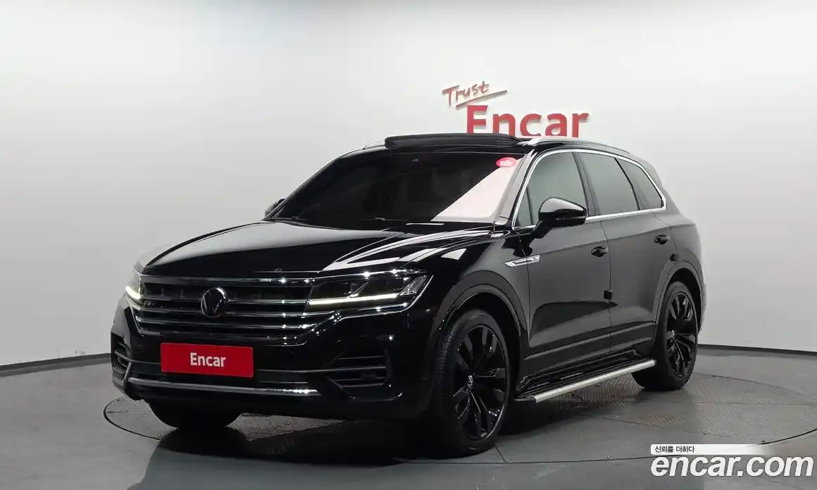 Volkswagen Touareg 2021 3.0 гидро в Москве № 1014629, фото 1