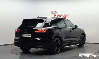 Volkswagen Touareg 2021 3.0 гидро в Москве № 1014629, миниатюра 2