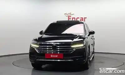 Volkswagen Touareg 2021 3.0 гидро в Москве № 1014629, миниатюра 3