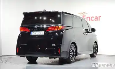 Toyota Alphard, 2024