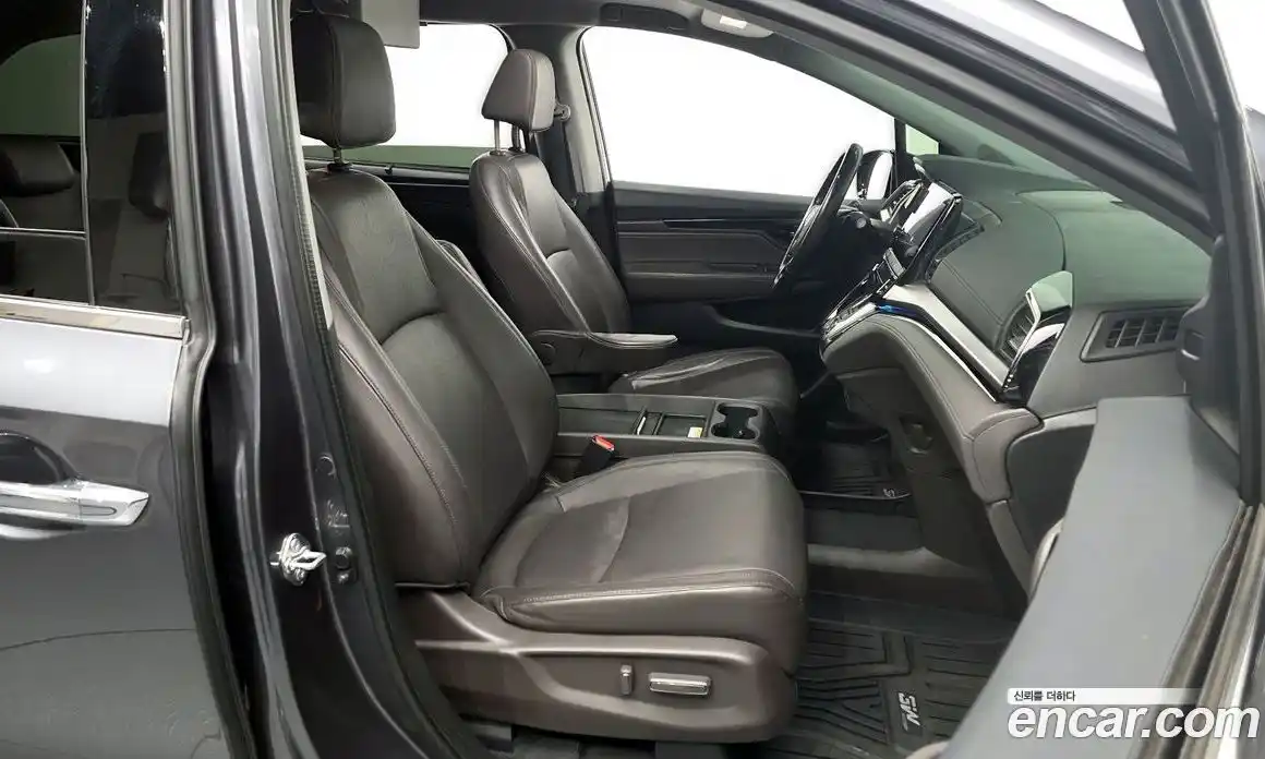 Honda Odyssey 2017 3.5 гидро в Москве № 1015350, фото 11