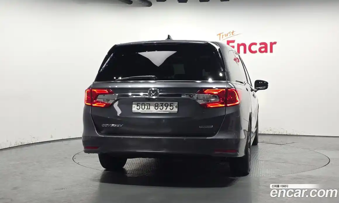 Honda Odyssey 2017 3.5 гидро в Москве № 1015350, фото 4