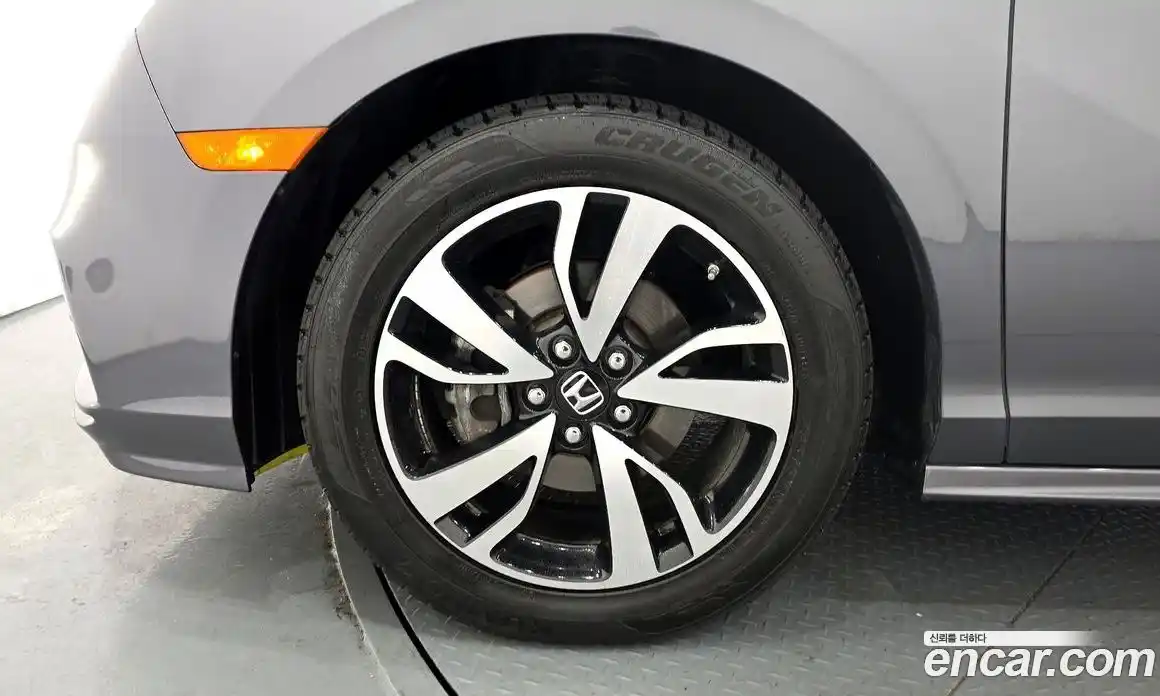 Honda Odyssey 2017 3.5 гидро в Москве № 1015350, фото 5