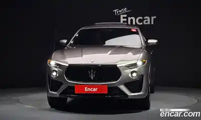 Maserati Levante 2020 3.0 гидро в Москве № 1015655, миниатюра 3