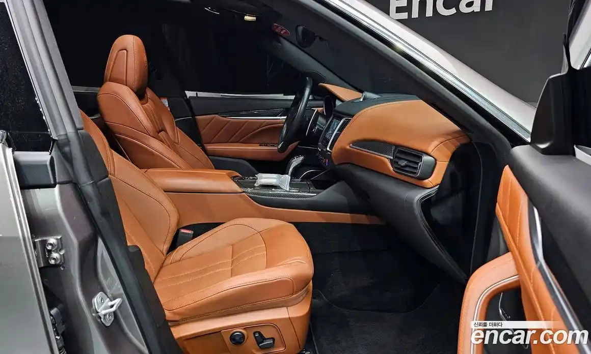 Maserati Levante 2020 3.0 гидро в Москве № 1015655, фото 10