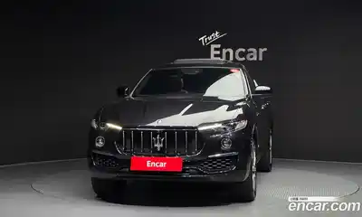 Maserati Levante 2018 3.0 гидро в Москве № 1015668, миниатюра 3