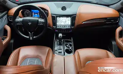 Maserati Levante 2018 3.0 гидро в Москве № 1015668, миниатюра 7