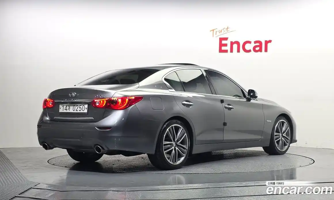 Infiniti Q50 2016 3.5 гидро в Москве № 1015737, фото 2