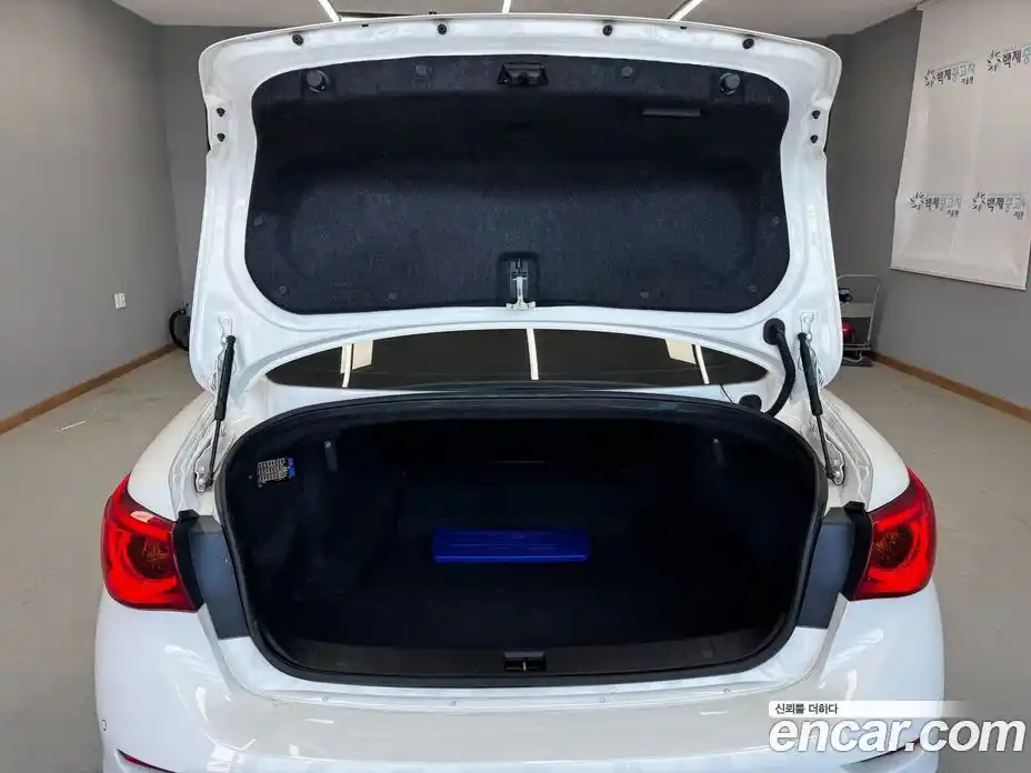 Infiniti Q50 2015 2.1 гидро в Москве № 1015768, фото 20