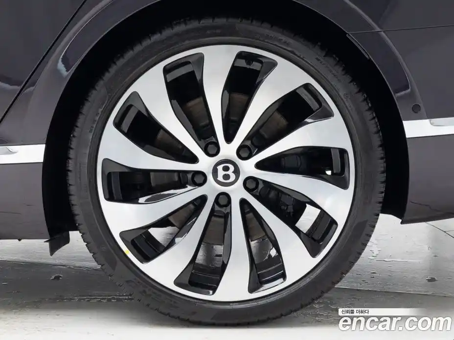 Bentley Flying Spur 2024 4.0 гидро в Москве № 1016079, фото 5