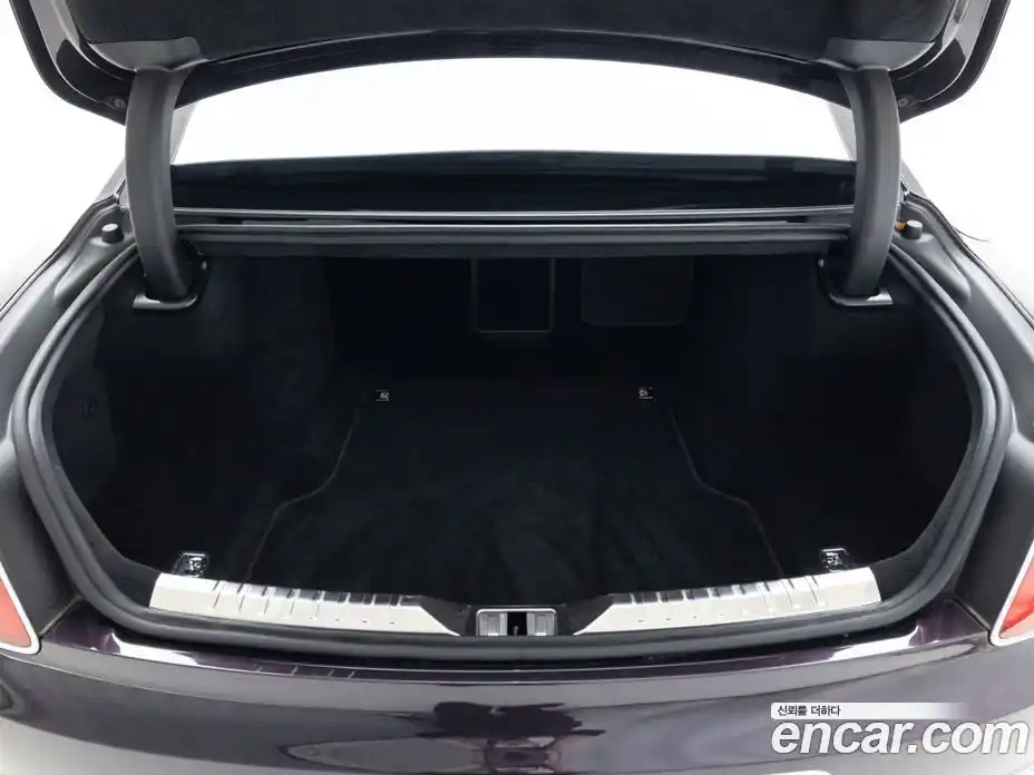 Bentley Flying Spur 2024 4.0 гидро в Москве № 1016079, фото 9