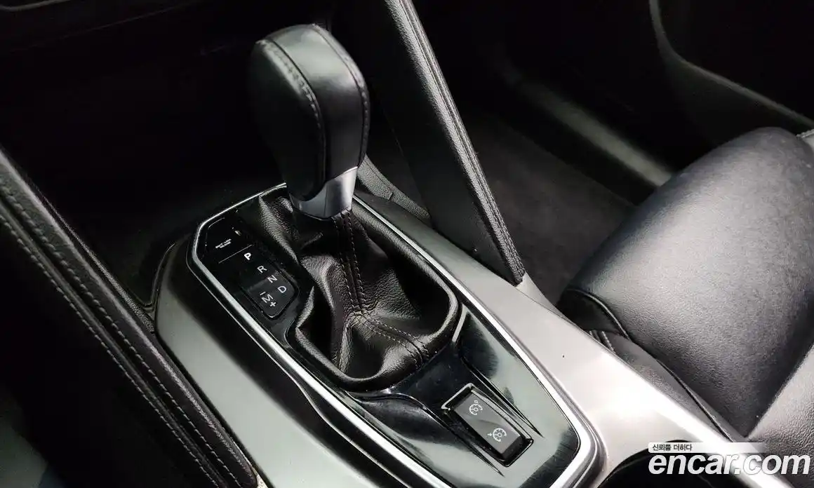 Renault QM6 2017 2.0 гидро в Москве № 107082, фото 9