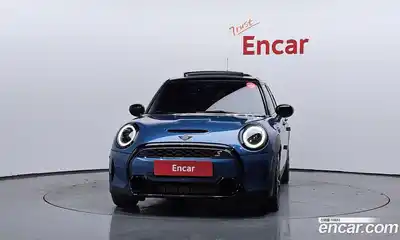 Mini Cooper 2022 2.0 гидро в Москве № 136227, миниатюра 3