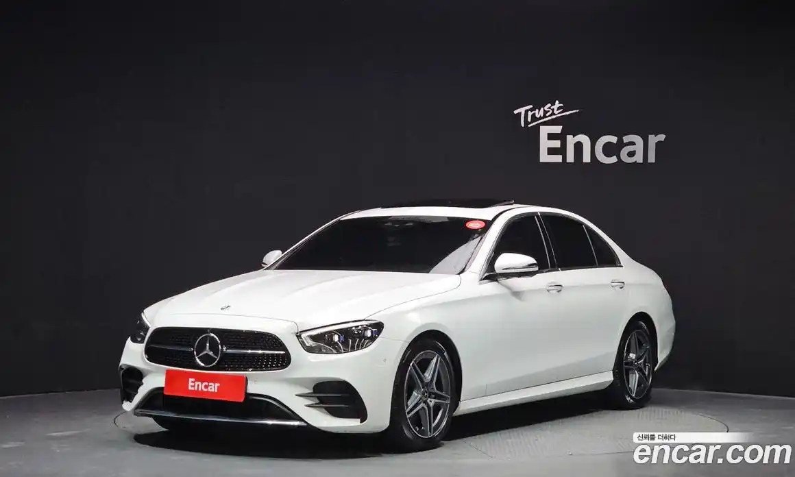 Mercedes-Benz E-Class 2023 2.0 гидро в Москве № 139918, фото 1