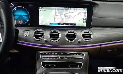Mercedes-Benz E-Class 2023 2.0 гидро в Москве № 139918, миниатюра 12