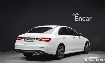 Mercedes-Benz E-Class 2023 2.0 гидро в Москве № 139918, миниатюра 2