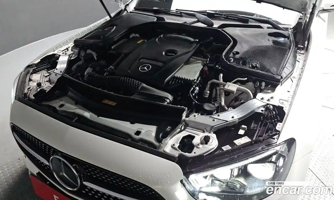 Mercedes-Benz E-Class 2023 2.0 гидро в Москве № 139918, фото 6