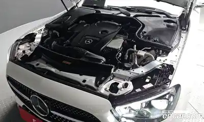 Mercedes-Benz E-Class 2023 2.0 гидро в Москве № 139918, миниатюра 6