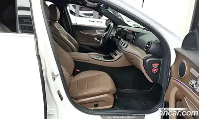 Mercedes-Benz E-Class 2020 2.0 гидро в Москве № 141706, миниатюра 11