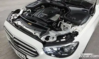 Mercedes-Benz E-Class 2020 2.0 гидро в Москве № 141706, миниатюра 6